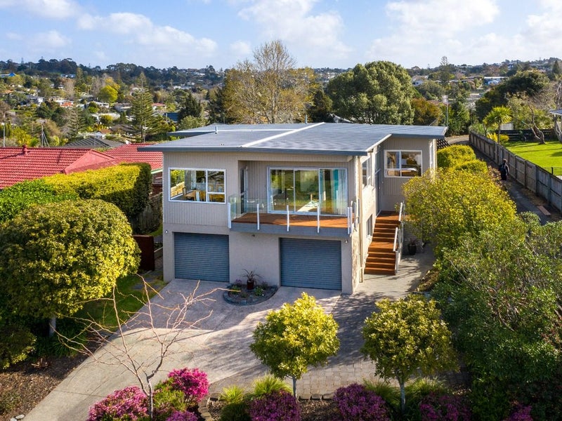 31 Sealy Road, Torbay, Auckland - Carousel 1