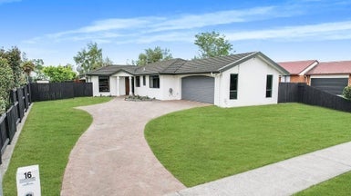 16 Aria Court, Fairview Downs, Hamilton - Carousel 1