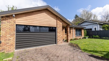 1A Masons Avenue, Hamilton East, Hamilton - Carousel 1