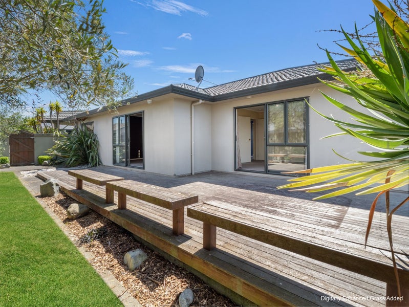 75 Parnell Heights, KELVIN GROVE, PALMERSTON NORTH - Carousel 2