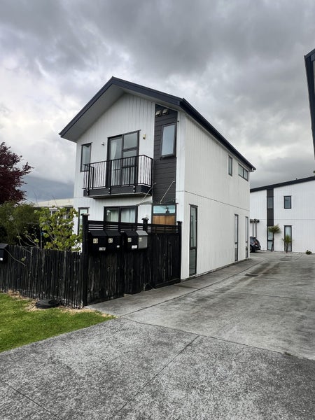 4E Montmere Avenue, Te Atatu Peninsula, Auckland - Carousel 27