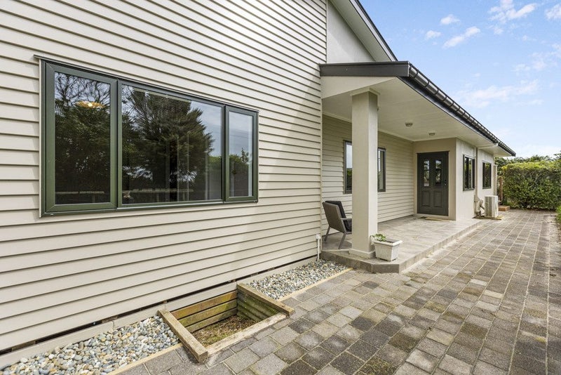 300 Awai Road, Tarurutangi - Carousel 34