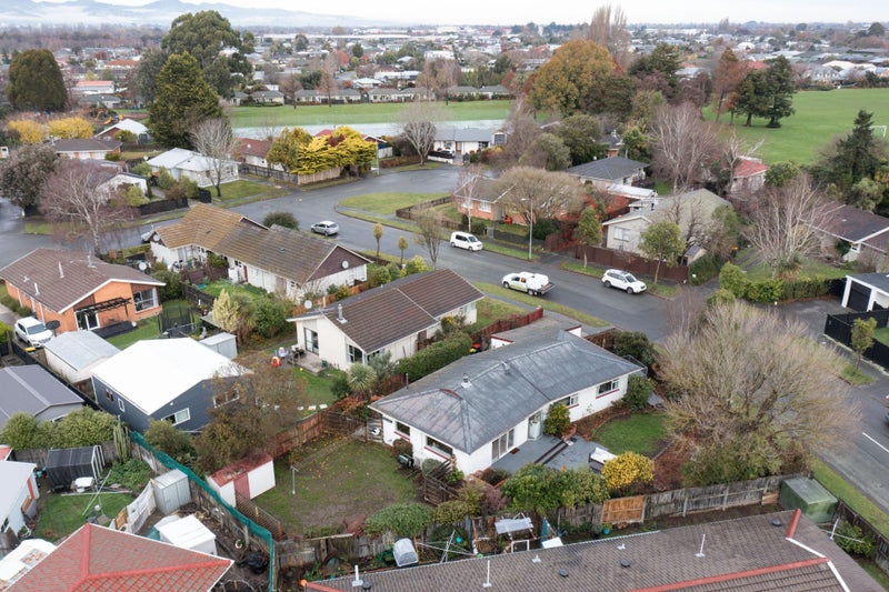 3 Saunders Place, Redwood, Christchurch - Carousel 38