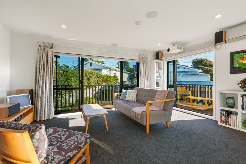 2/236 Meola Road, Point Chevalier, Auckland - Carousel 2