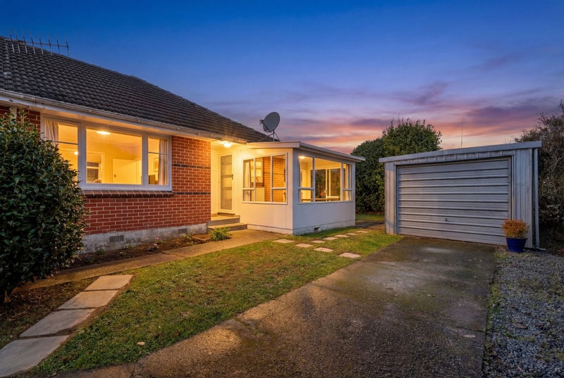 2/49A Shakespeare Avenue, Trentham, Upper Hutt - Carousel 1