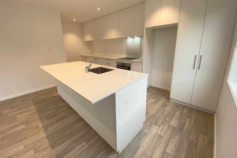 37B Tawhiri Road, One Tree Hill, Auckland - Carousel 2