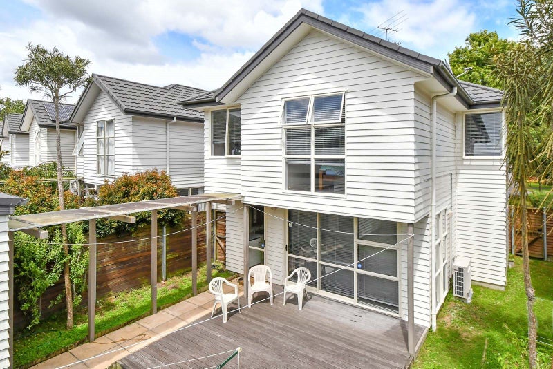 53 Bruce Pulman Drive, Takanini, Auckland - Carousel 2