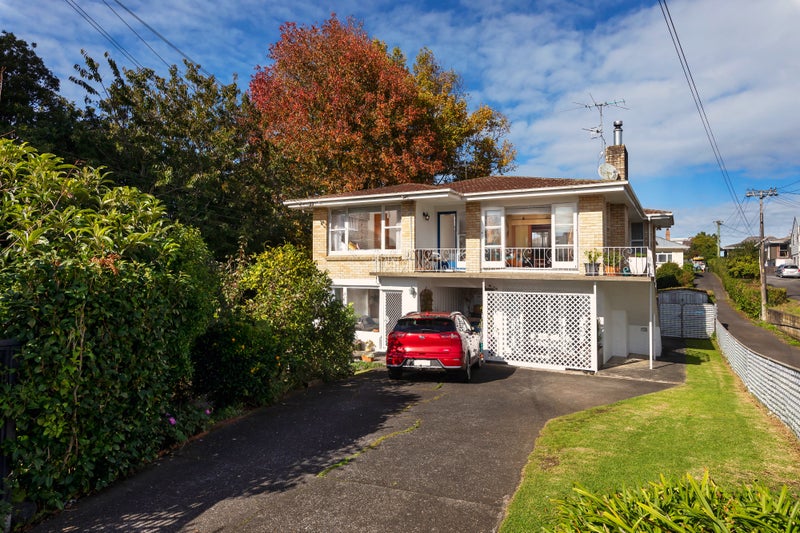 130 Taylors Road, Mount Albert, Auckland - Carousel 1