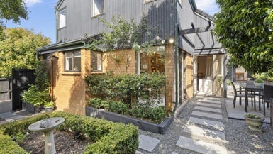 32B St Vincent Avenue, Remuera, Auckland - Carousel 1