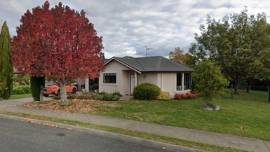 16 St James Avenue, Richmond - Carousel 1