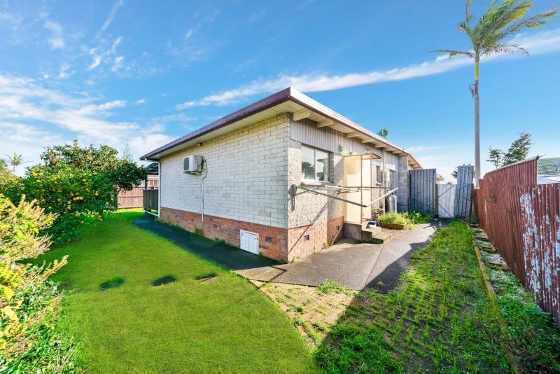3/13 Wentworth Avenue, Papatoetoe, Auckland - Carousel 1