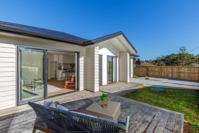 36A Saffron Street, Birkdale, Auckland - Carousel 2