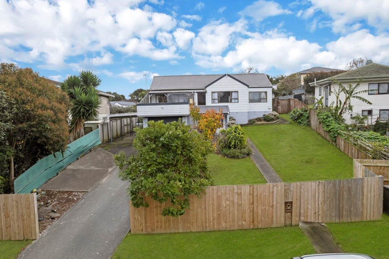 3 Banksia Place, Goodwood Heights, Auckland - Carousel 2