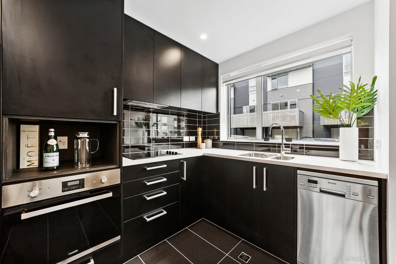 13/36 Tacy Street, Kilbirnie, Wellington - Carousel 2