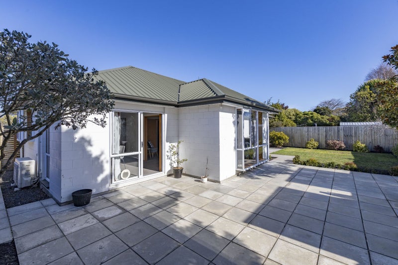 2/20 Downing Street, Hoon Hay, Christchurch - Carousel 1