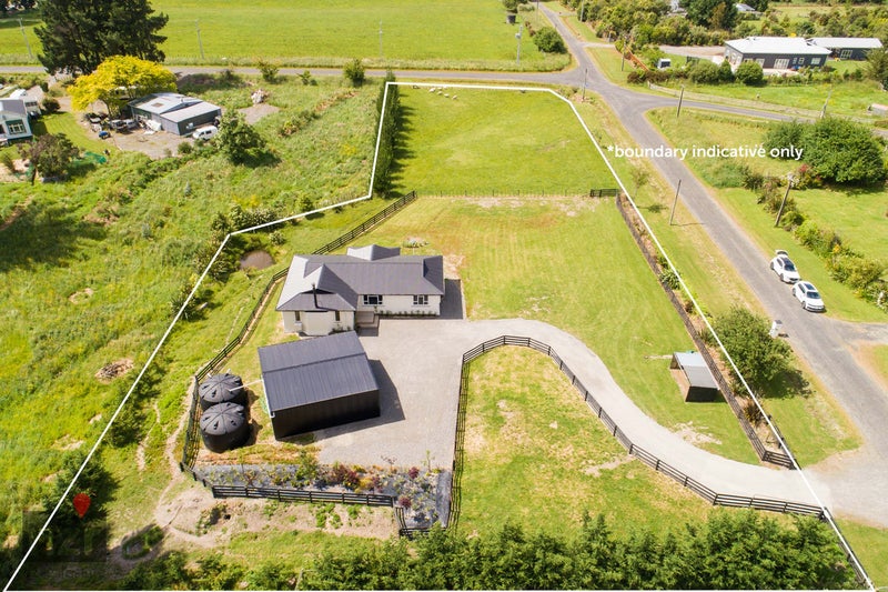 15 Clive Street, Halcombe, Feilding - Carousel 1