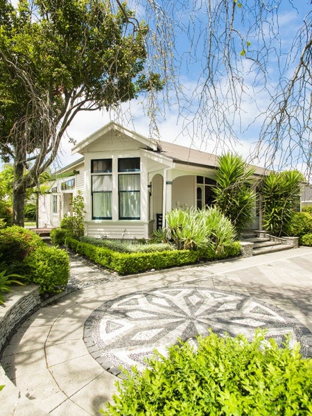 27 Stout Street, Whataupoko, Gisborne - Carousel 1