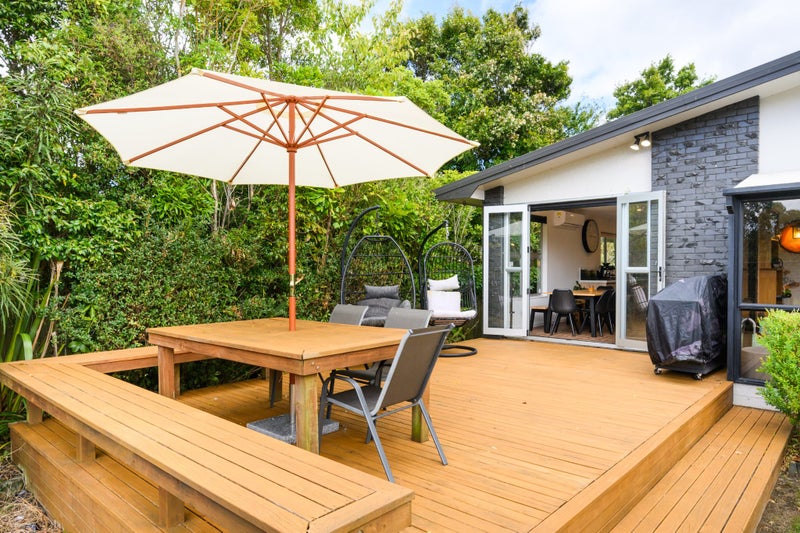 28 Summerhill Drive, Fitzherbert, Palmerston North - Carousel 2