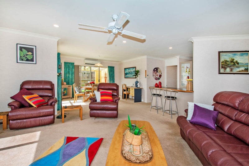 15 Maurton Place, Onerahi, Whangarei - Carousel 2