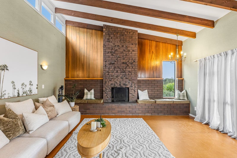 50 Valley View Road, Glenfield, Auckland - Carousel 1