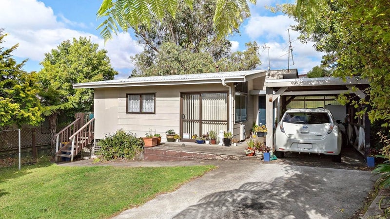 16 Deverell Place, Northcross, Auckland - Carousel 1