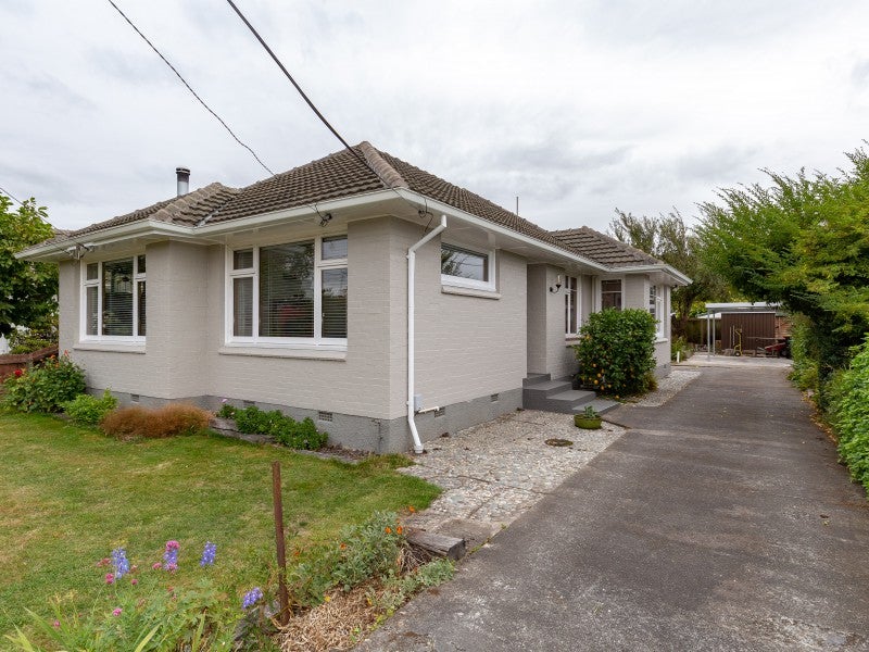 5 Renwick Place, Hillmorton, Christchurch - Carousel 1