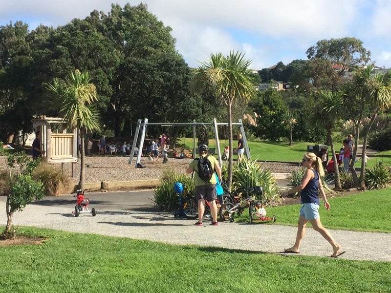 129 Beach Haven Road, Beach Haven, Auckland - Carousel 17
