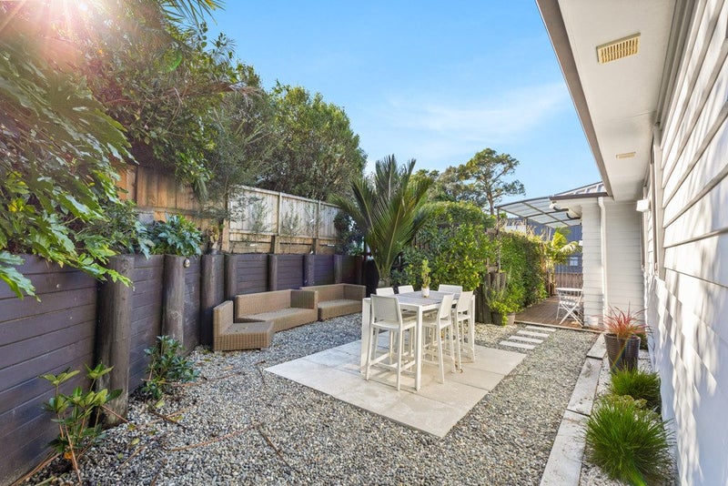 24 Edgerton Road, Te Atatu Peninsula, Auckland - Carousel 2