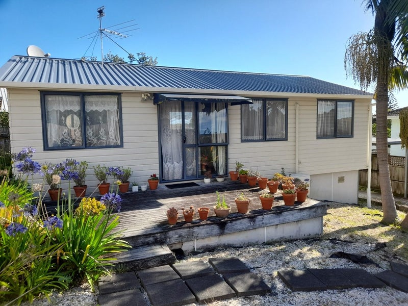 26 Cranberry Place, Bucklands Beach, Auckland - Carousel 1