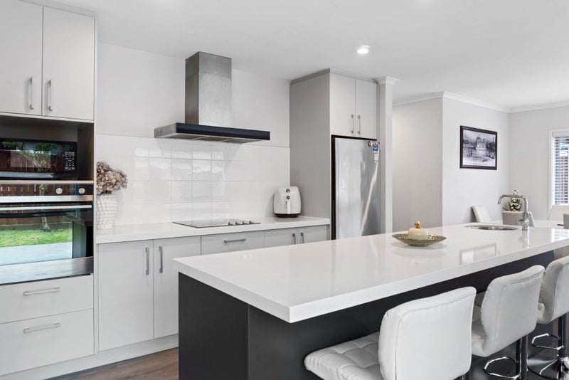 110 Penetaka Heights, Pyes Pa, Tauranga - Carousel 2