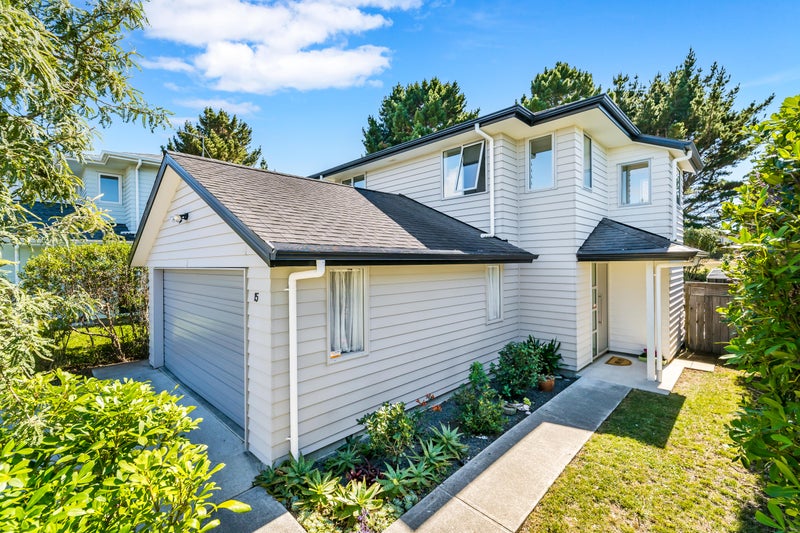 15 Buccaneer Court, Gulf Harbour, Whangaparaoa - Carousel 1