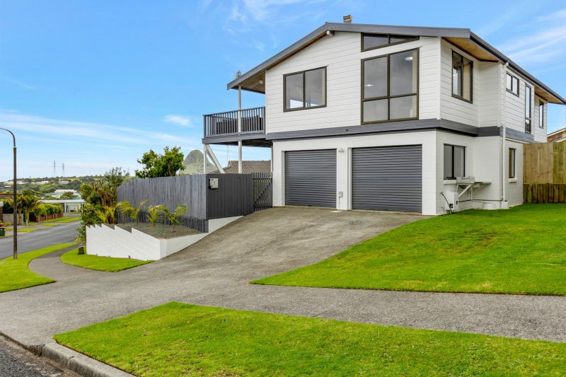 9 Darwin Crescent, Spotswood, New Plymouth - Carousel 2