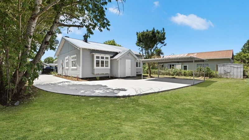 8 Cassidy Street, Hamilton East, Hamilton - Carousel 1