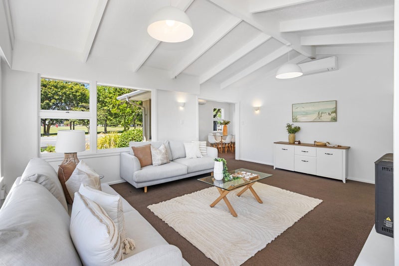 7 Roydvale Avenue, Burnside, Christchurch - Carousel 1