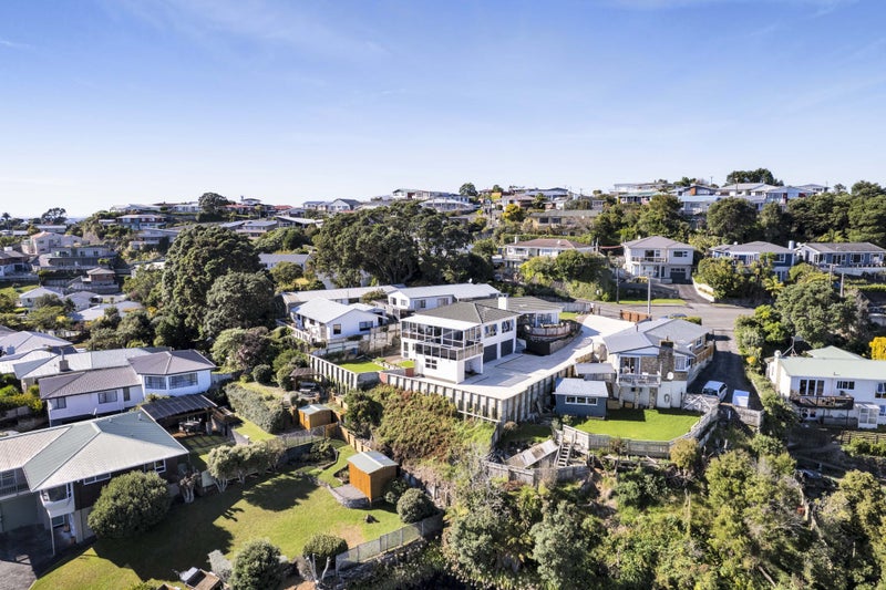 17 Mount View Place, Spotswood, New Plymouth - Carousel 2