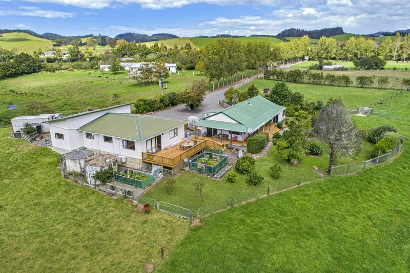 283 Pataua Road, WHAREORA, WHANGAREI - Carousel 1