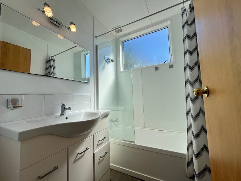 2/11 Helicon Place, Tōtara Vale, Auckland - Carousel 9