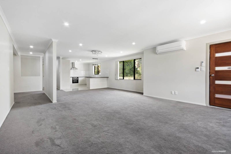 3 Lucas Place, Weymouth, Auckland - Carousel 2