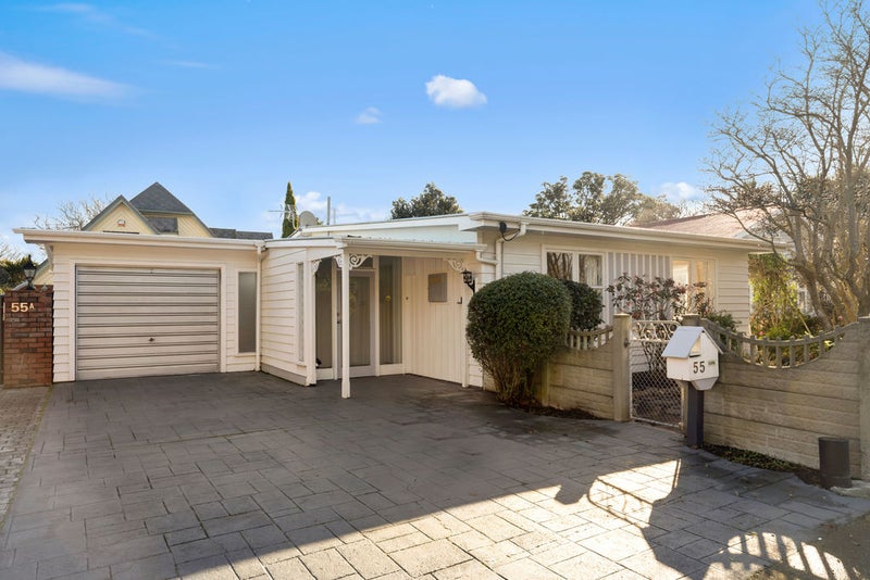 1/55 Ludlam Crescent, Woburn, Lower Hutt - Carousel 1