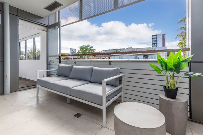 101/16 Huron STREET, Takapuna, Auckland - Carousel 1