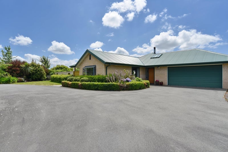 10 Willowside Place, Amberley, Amberley - Carousel 2