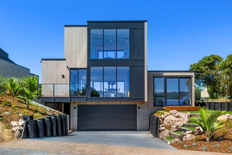 39 Burrell Road, Oneroa, Waiheke Island - Carousel 17