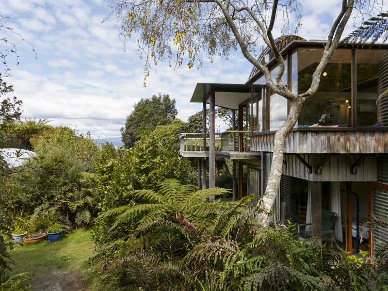 71 Hauraki Terrace, Pukawa Bay, Tūrangi - Carousel 2