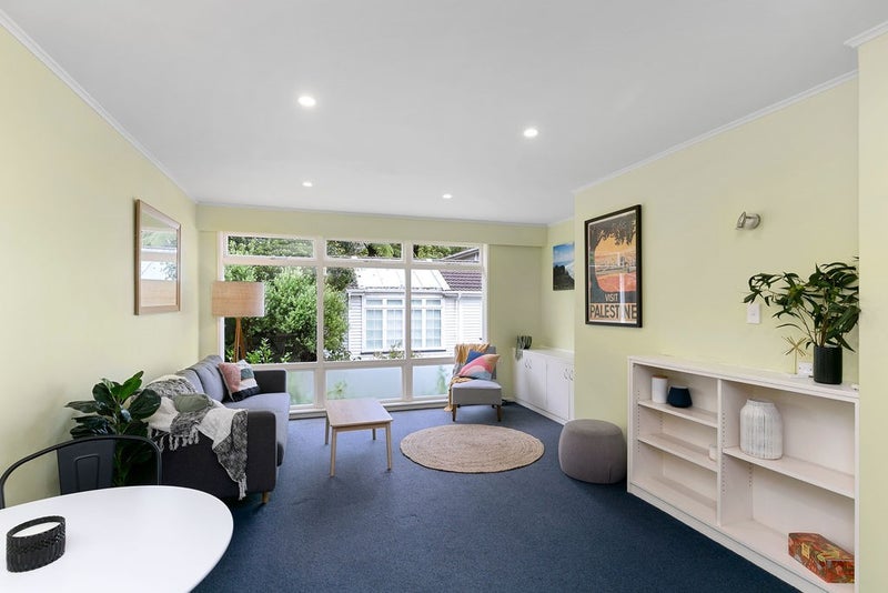 3/25 Madras Street, Khandallah, Wellington - Carousel 2