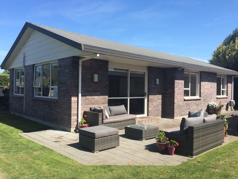 2/550 Cranford Street, Papanui, Christchurch - Carousel 1