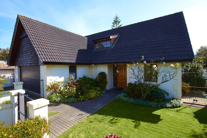 311 College Street, West End, Palmerston North - Carousel 2