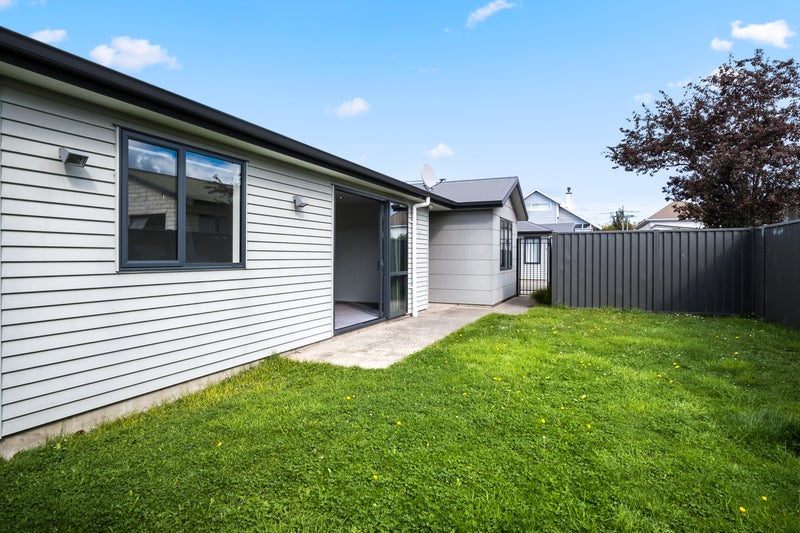 26B Law Street, Caversham, Dunedin - Carousel 2