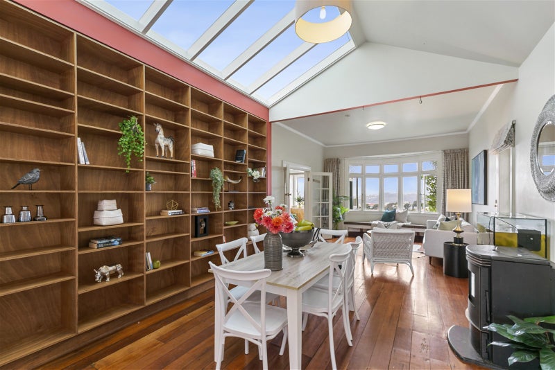 17 Fairview Crescent, Kelburn, Wellington - Carousel 1