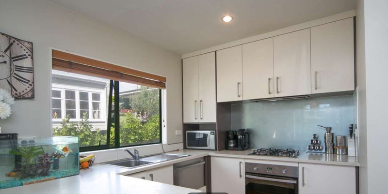 50 Alverston Street, Waterview, Auckland - Carousel 2