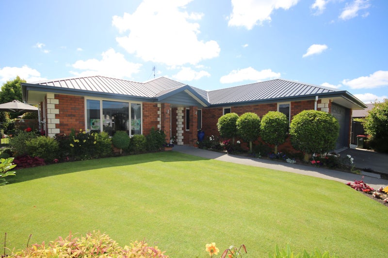 6 Filey Place, Allenton, Ashburton - Carousel 1